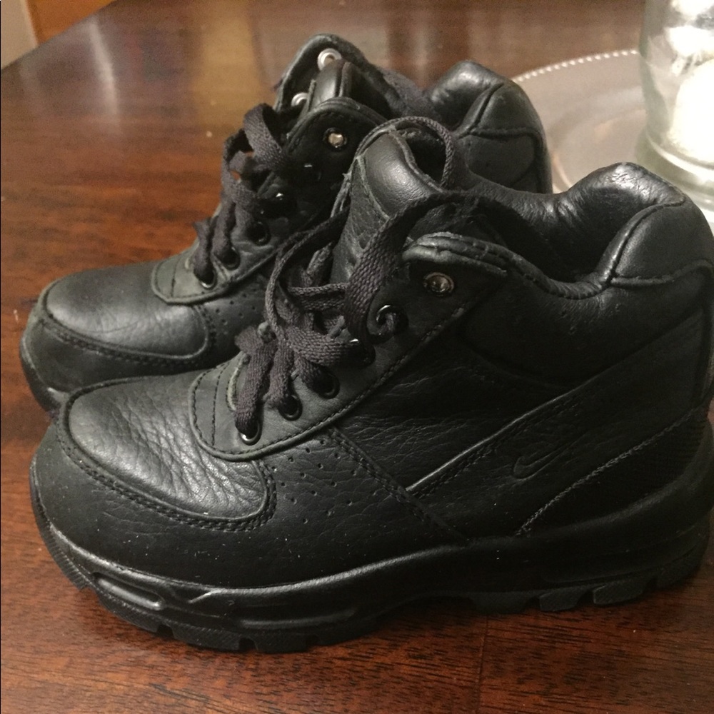 NIKE ACG